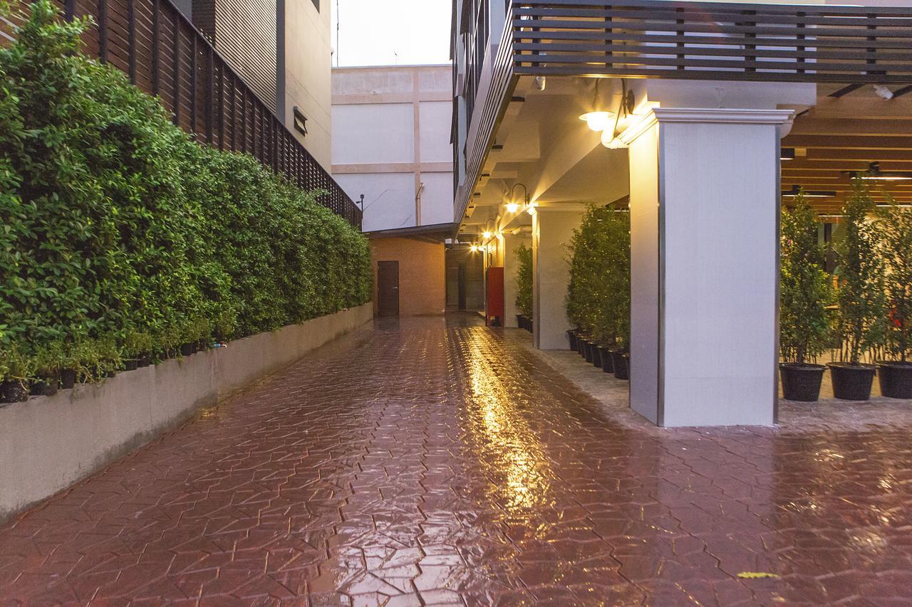 Sillemon Garden Hotel Bangkok Exterior foto